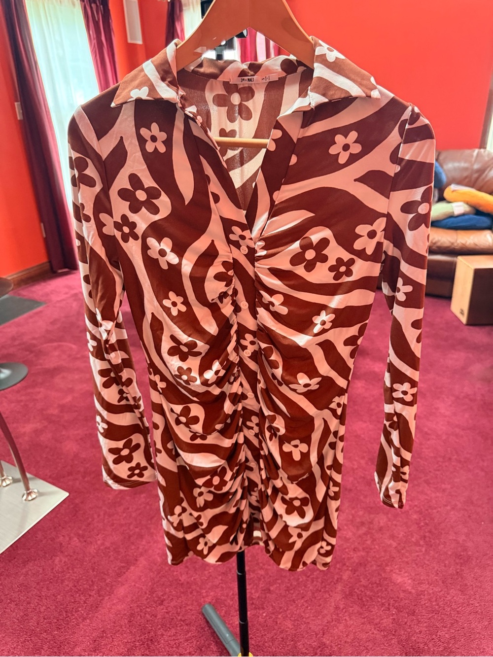 Ruched Collared Floral-Stripe Tunic Dress in Brown and white